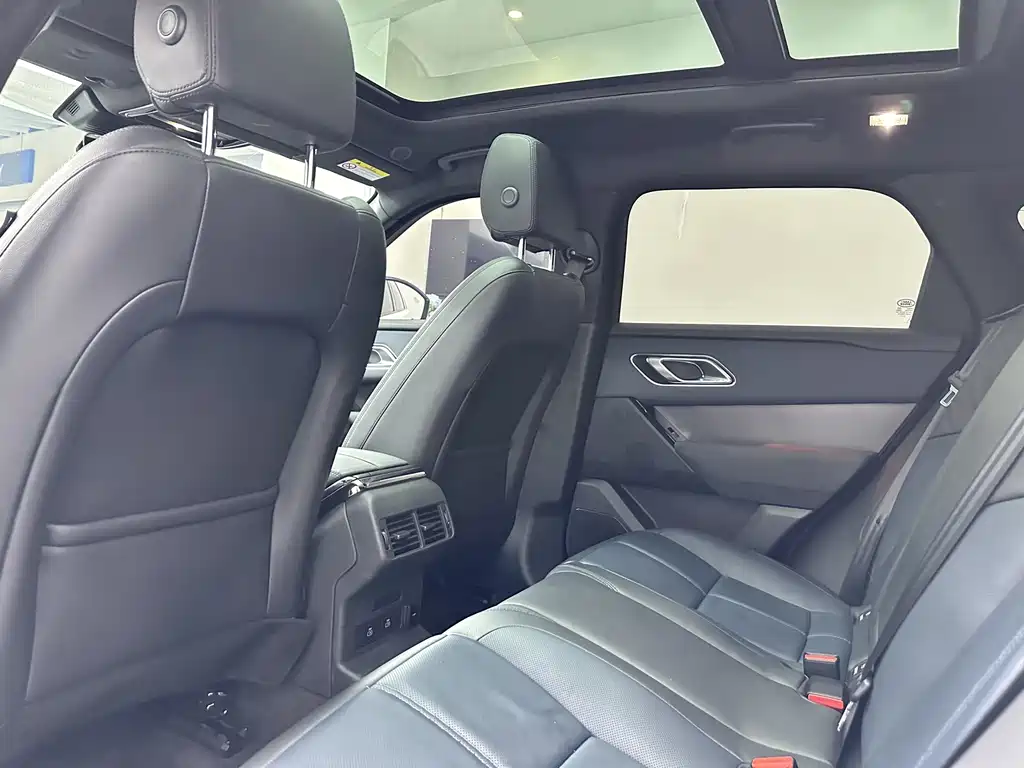 Land Rover Velar — миниатюра 13
