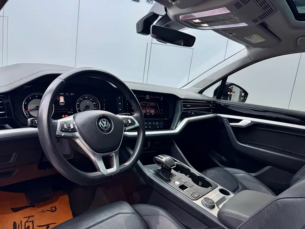 Volkswagen Touareg 2019 2.0TSI VI
