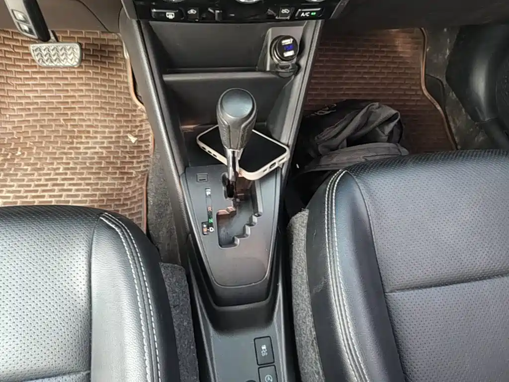 Toyota Yaris L — миниатюра 14