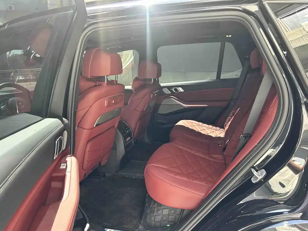 BMW X5 2026 xDrive 40Li M Sport