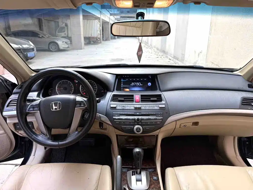 Honda Accord — миниатюра 4