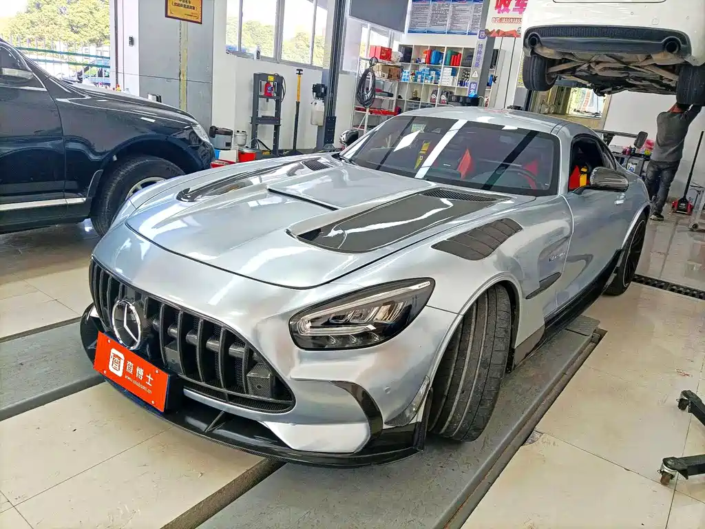 MERCEDES-BENZ AMG GT