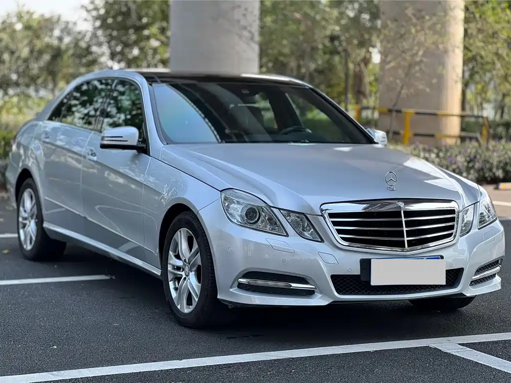 Mercedes-Benz E-Class E 2010 E 300 L Fashion