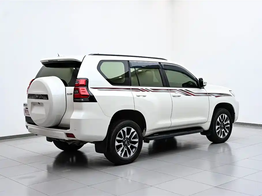 Toyota Land Cruiser Prado 2023 4.0L