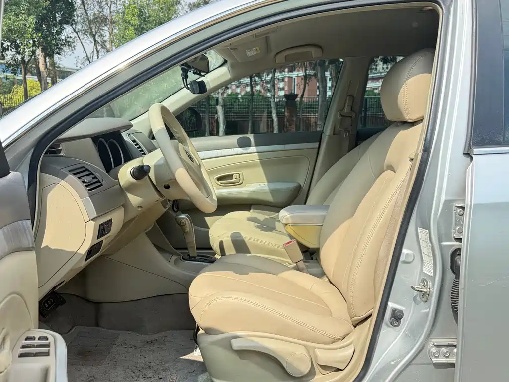 Nissan Sylphy — миниатюра 8