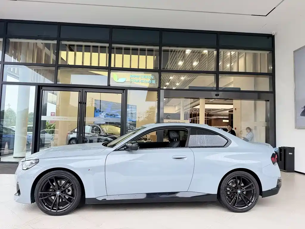 BMW 2 Series (Import) — миниатюра 2