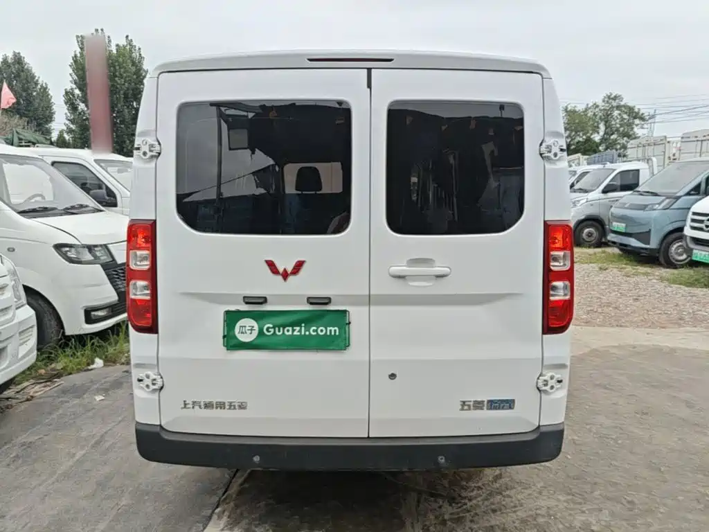 Wuling Yangguang — миниатюра 6