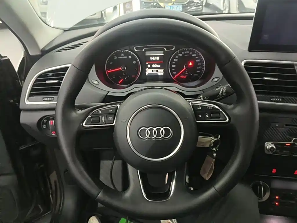 Audi Q3 — миниатюра 11