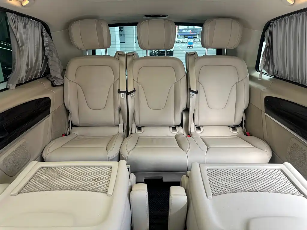 MERCEDES-BENZ V CLASS