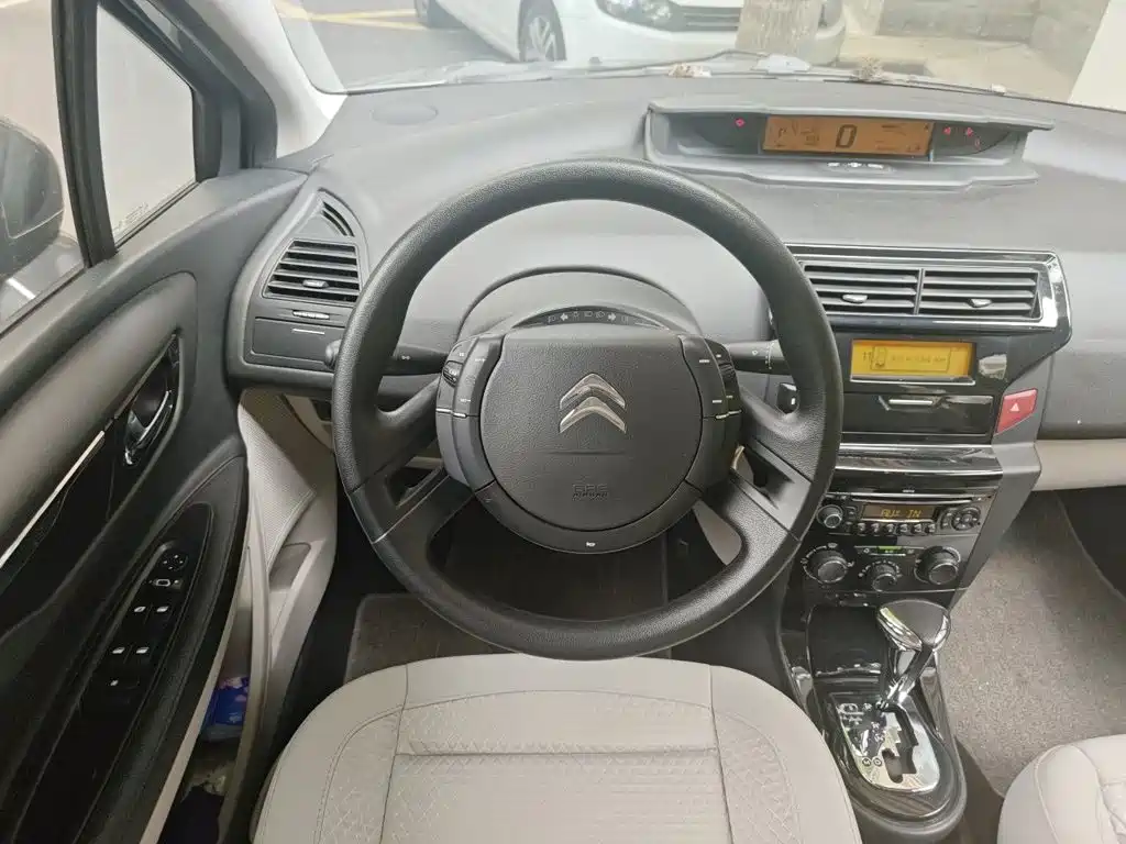 Citroen C-Quatre — миниатюра 6