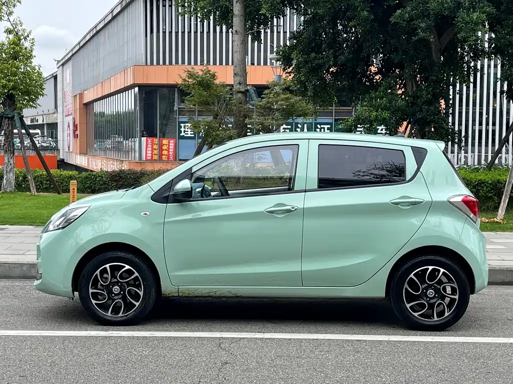 Changan Benben E-Star — миниатюра 3