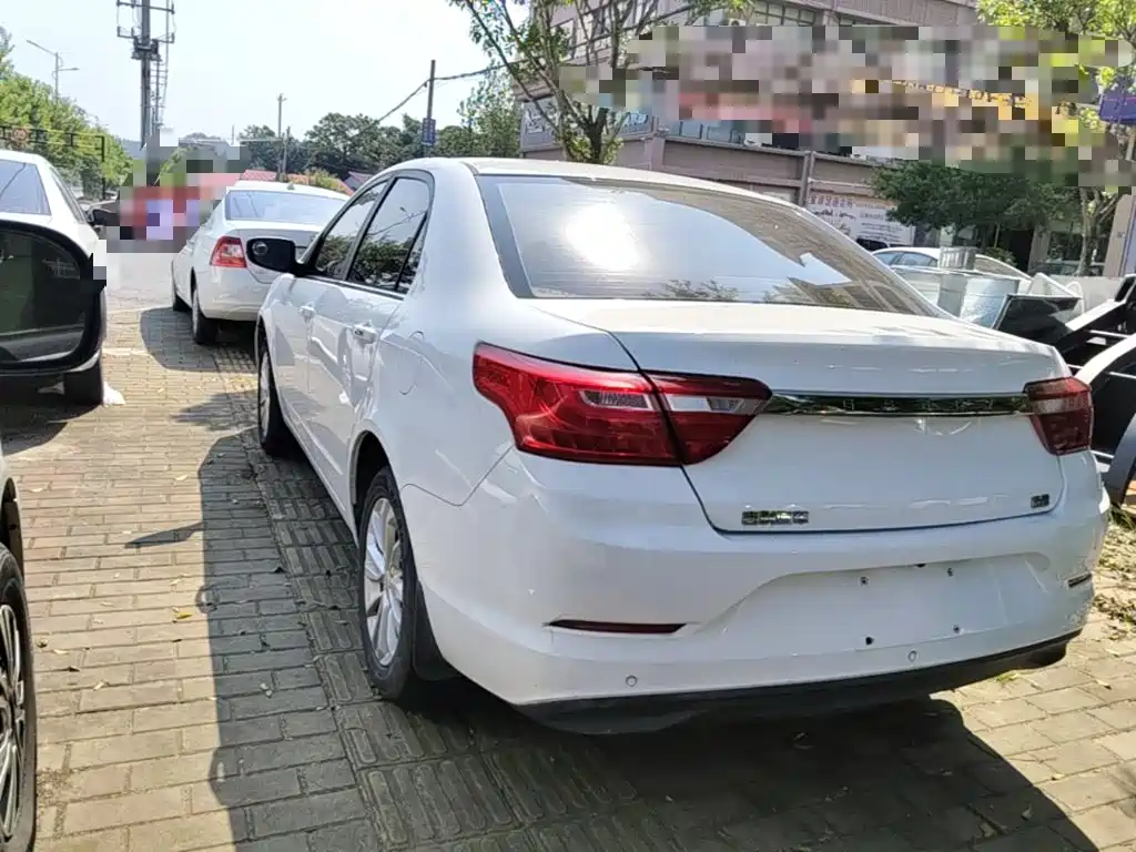 Geely Vision — миниатюра 5
