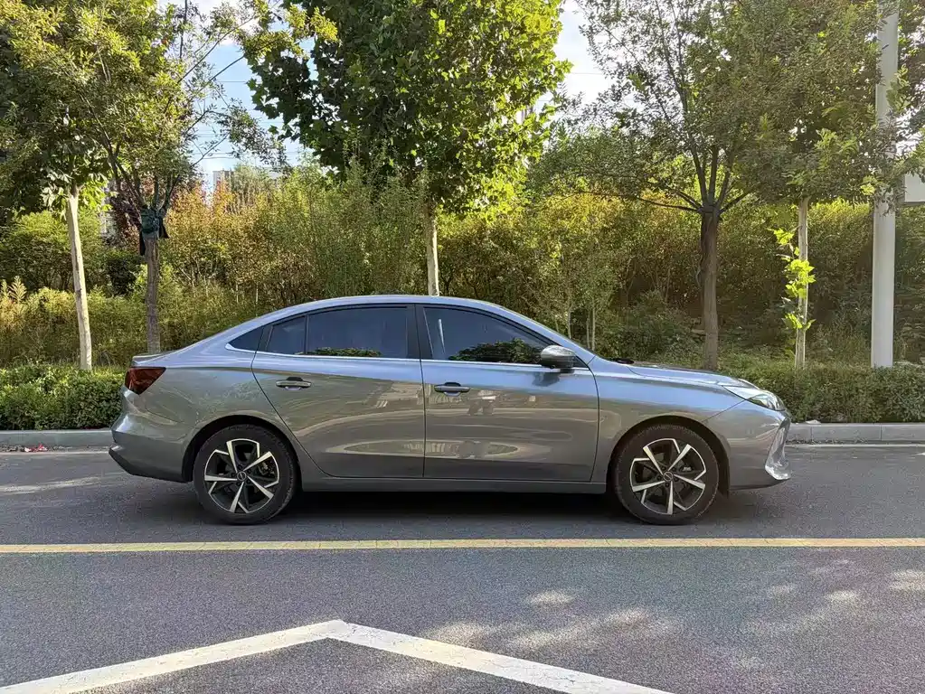 Roewe i5 — миниатюра 4