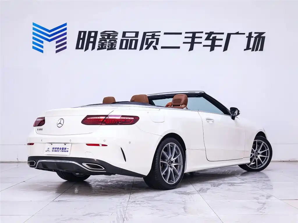 MERCEDES-BENZ E CLASS