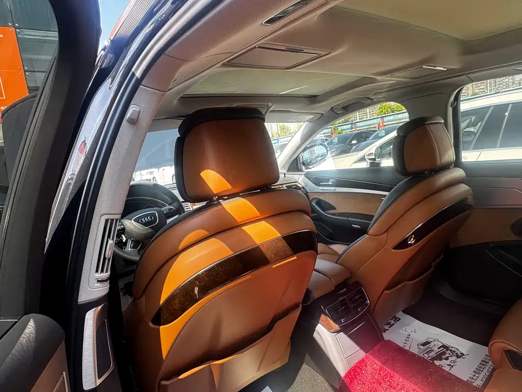 Audi A8 — миниатюра 13