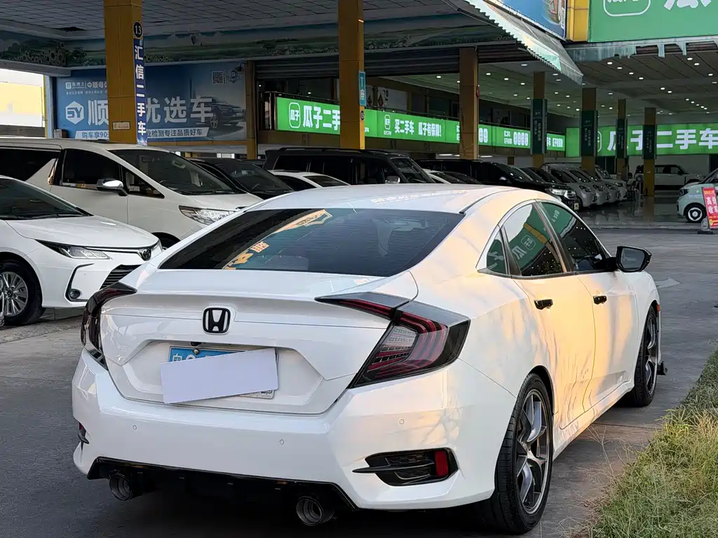 Honda Civic — миниатюра 11