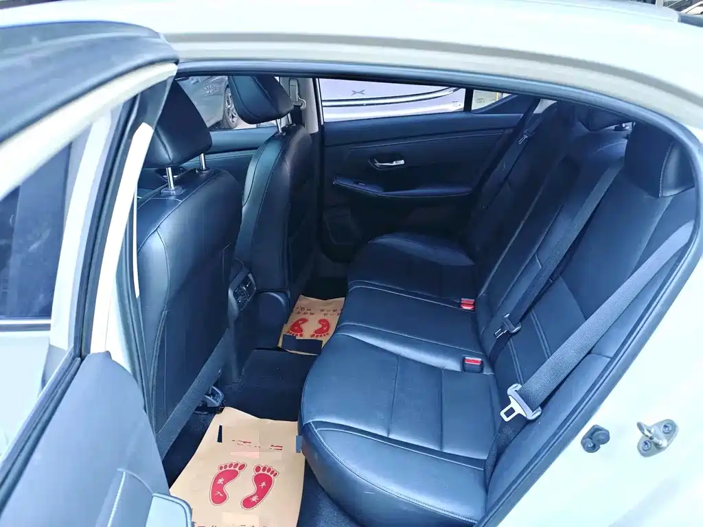 Nissan Sylphy — миниатюра 4