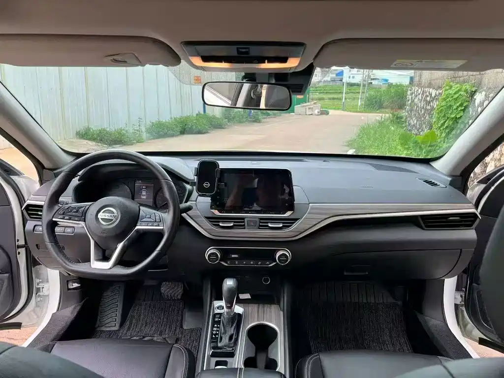 Nissan Teana — миниатюра 8