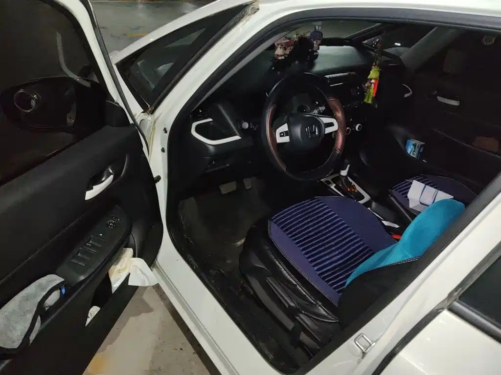 Honda Fit — миниатюра 17