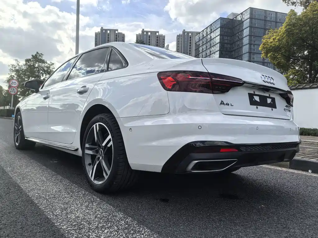Audi A4L — миниатюра 13