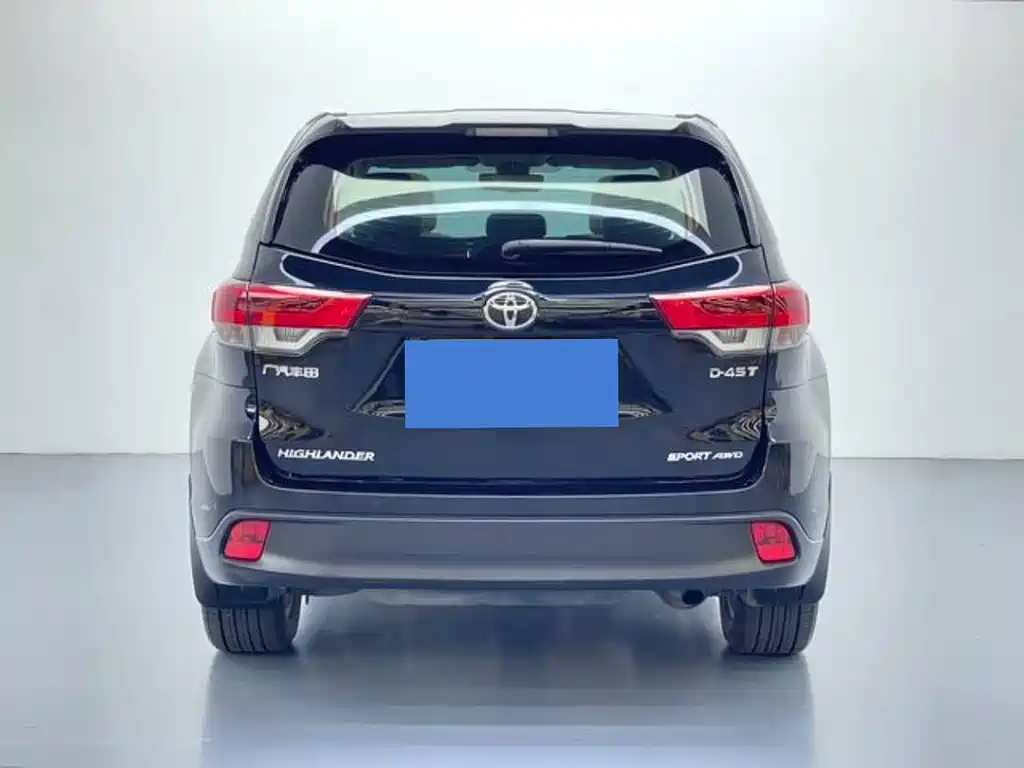 Toyota Highlander 2021 2.0T Luxury 7 мест