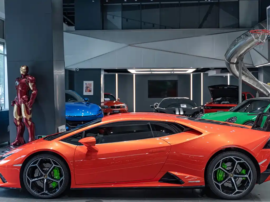 LAMBORGHINI HURACÁN