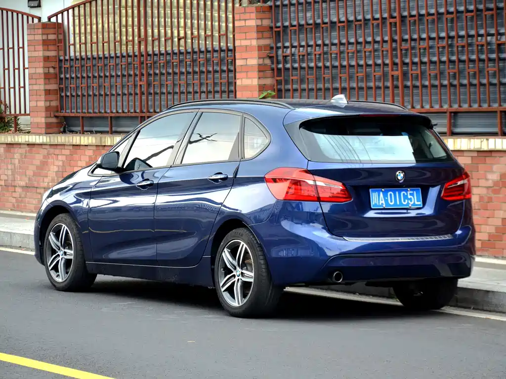 BMW 2 Series Active Tourer (Import) — миниатюра 4