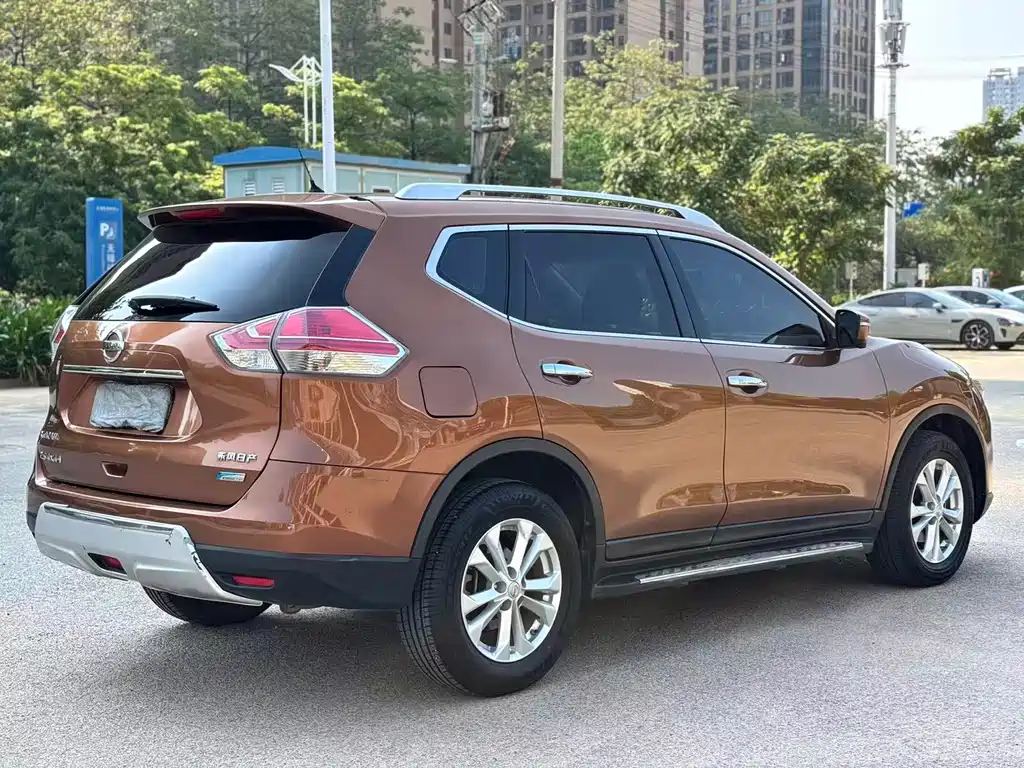 Nissan X-Trail — миниатюра 6