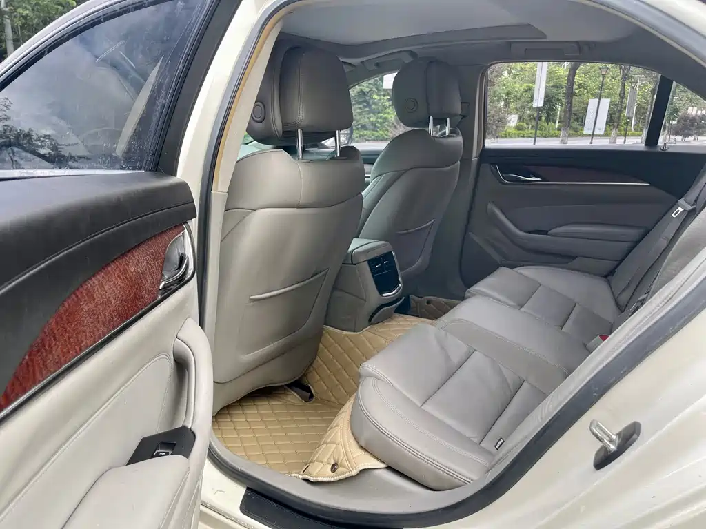 Cadillac CTS — миниатюра 4