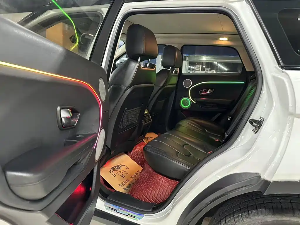 Land Rover Evoque — миниатюра 6