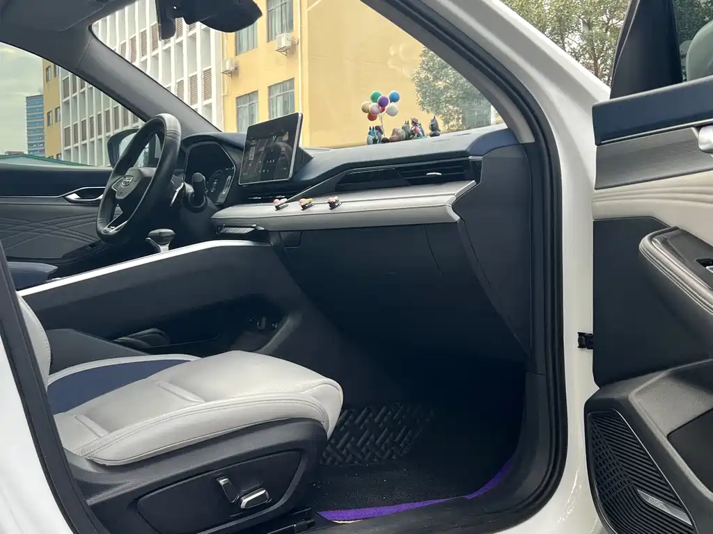 GEELY AUTOMOBILE XINGRUI