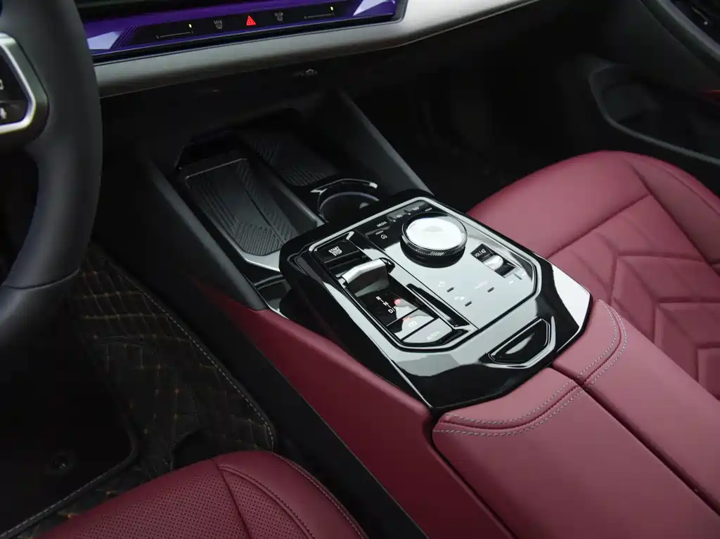 BMW 5 Series — миниатюра 8