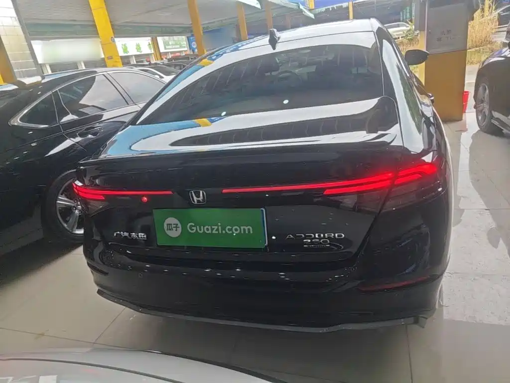 Honda Accord — миниатюра 6