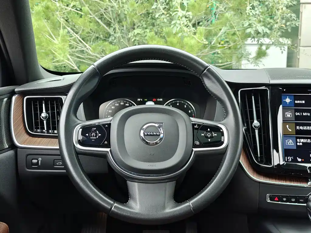 Volvo XC60 — миниатюра 15