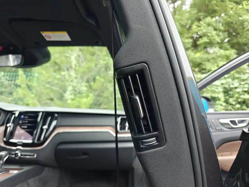 Volvo XC60 — миниатюра 21