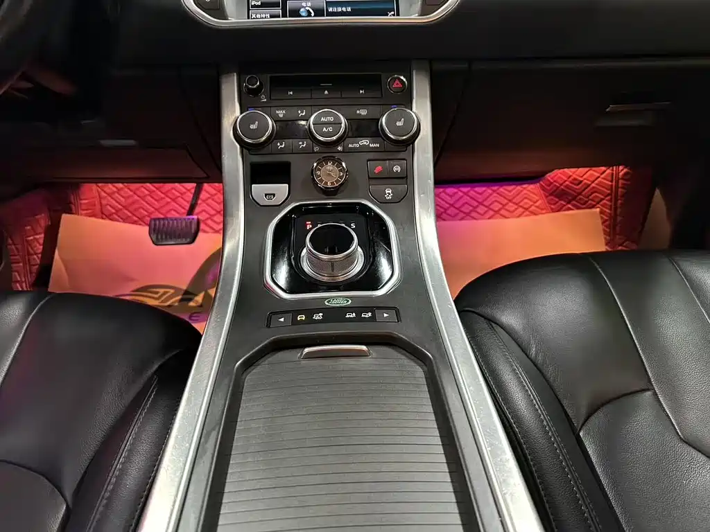 Land Rover Evoque — миниатюра 12