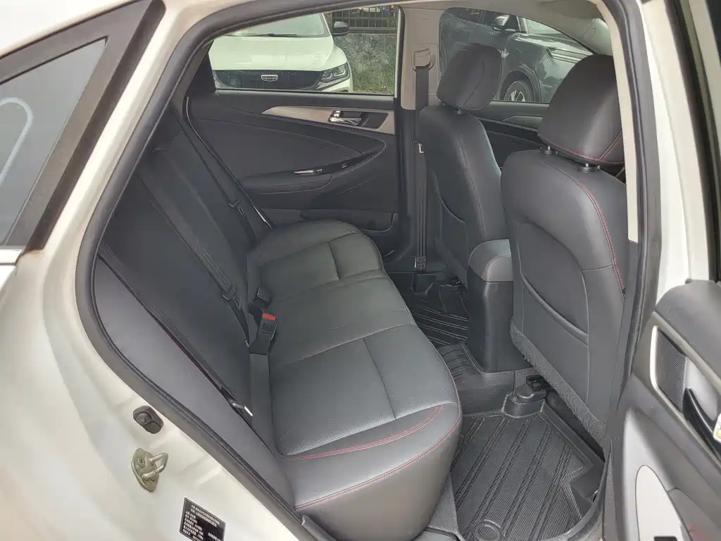 Changan Eado — миниатюра 17