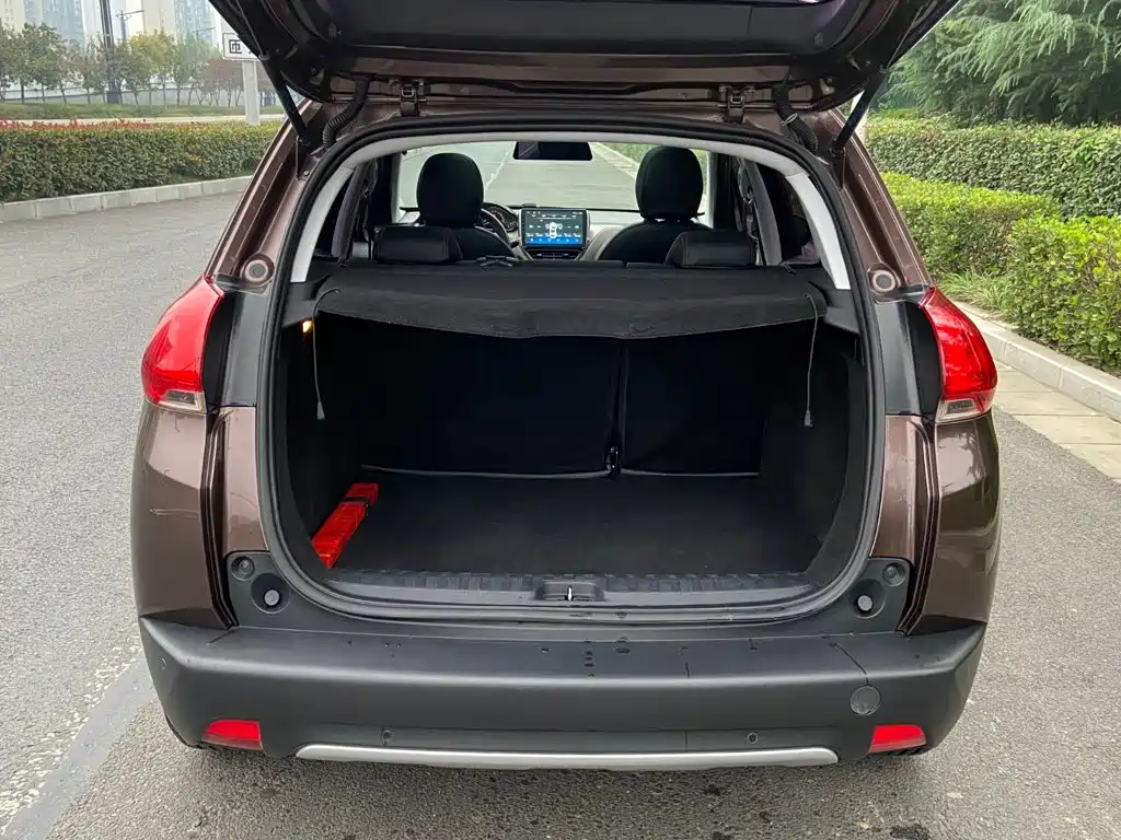 Peugeot 2008 — миниатюра 15