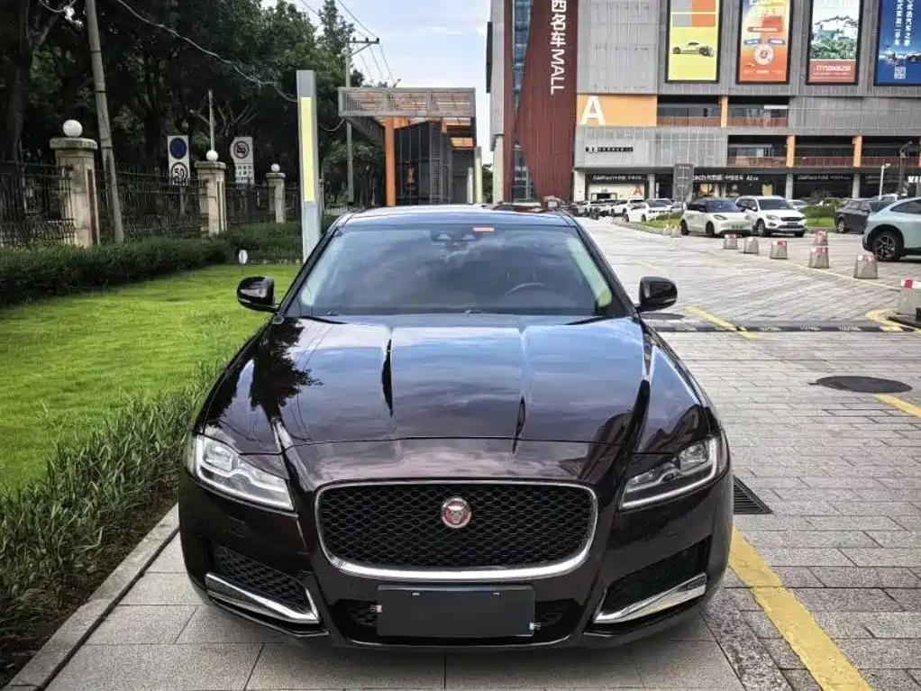 Jaguar XFL — миниатюра 2