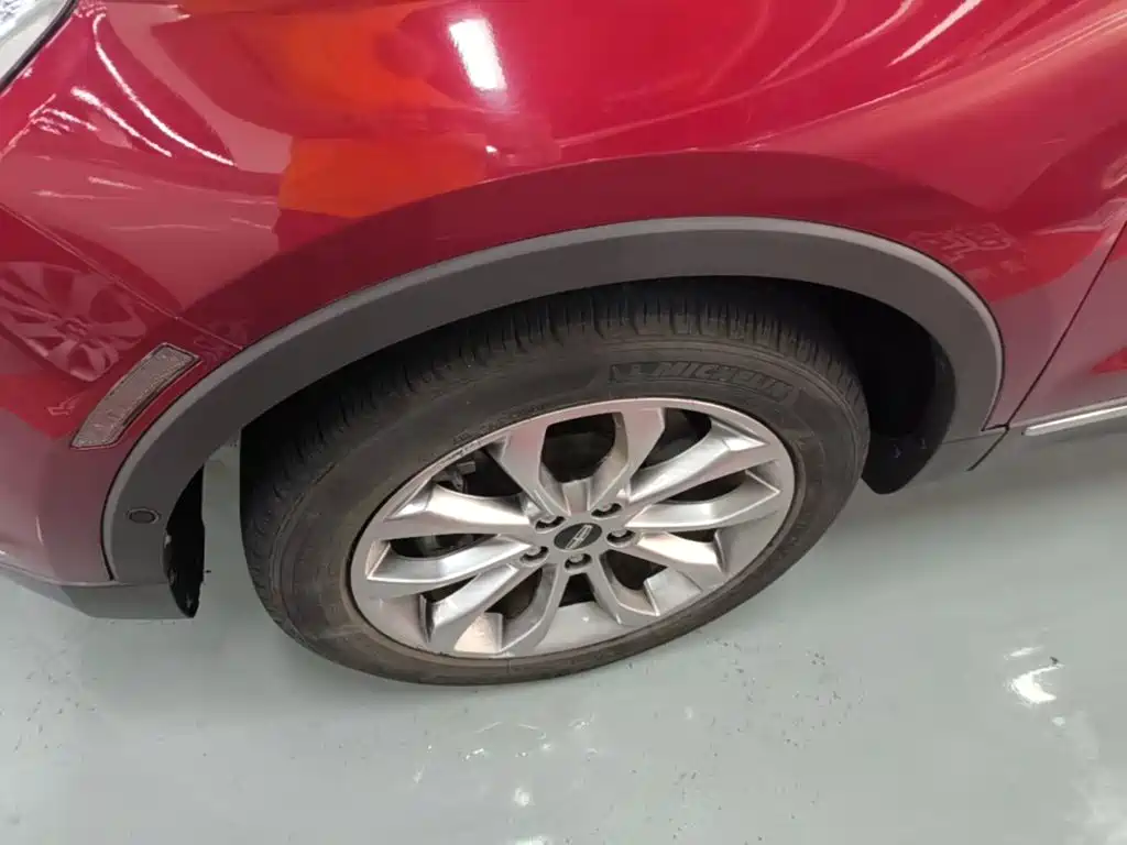 Lincoln MKC — миниатюра 23