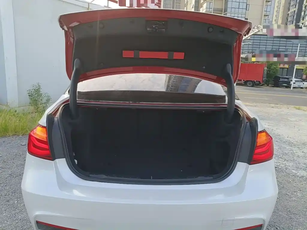 BMW 3 Series — миниатюра 19