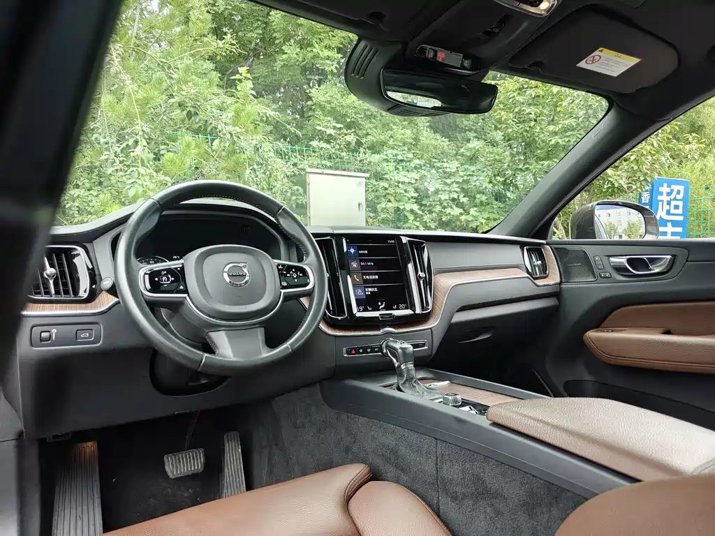 Volvo XC60 — миниатюра 12
