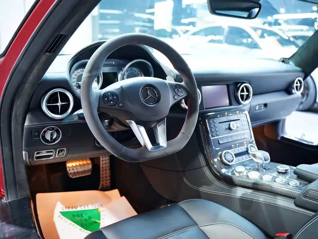 Mercedes-Benz SLS AMG — миниатюра 26
