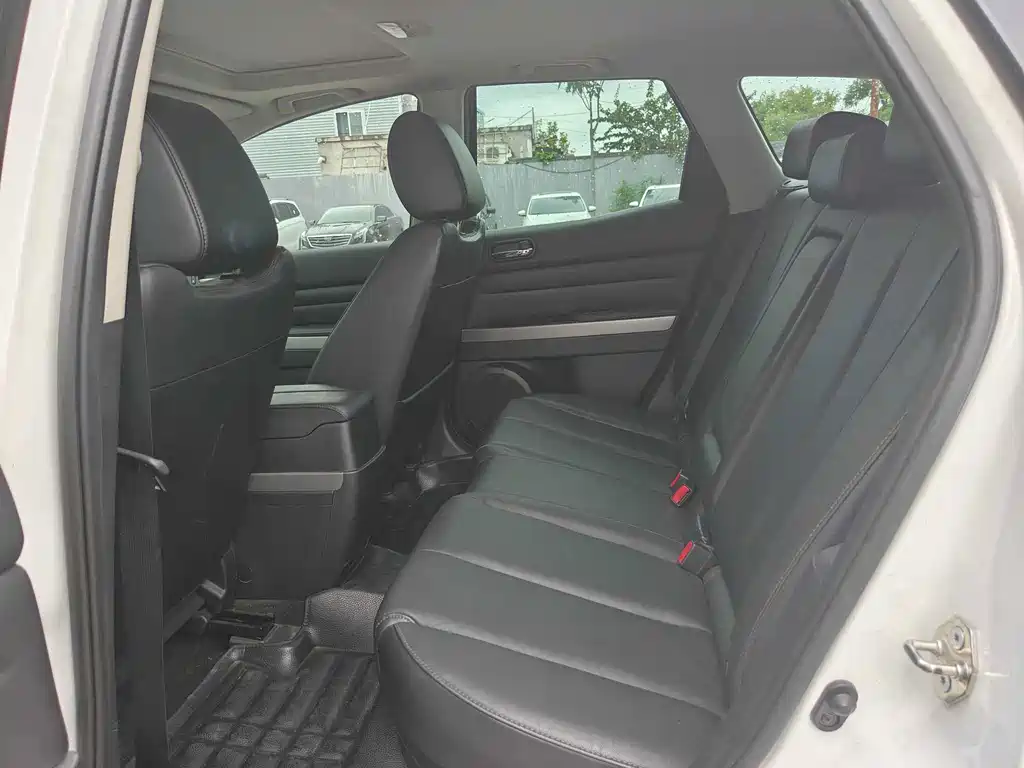 Mazda CX-7 — миниатюра 8