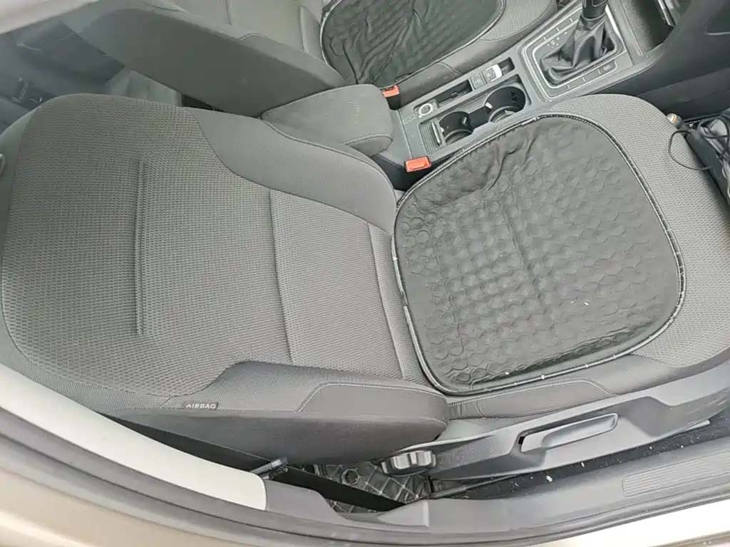 Volkswagen Golf — миниатюра 25