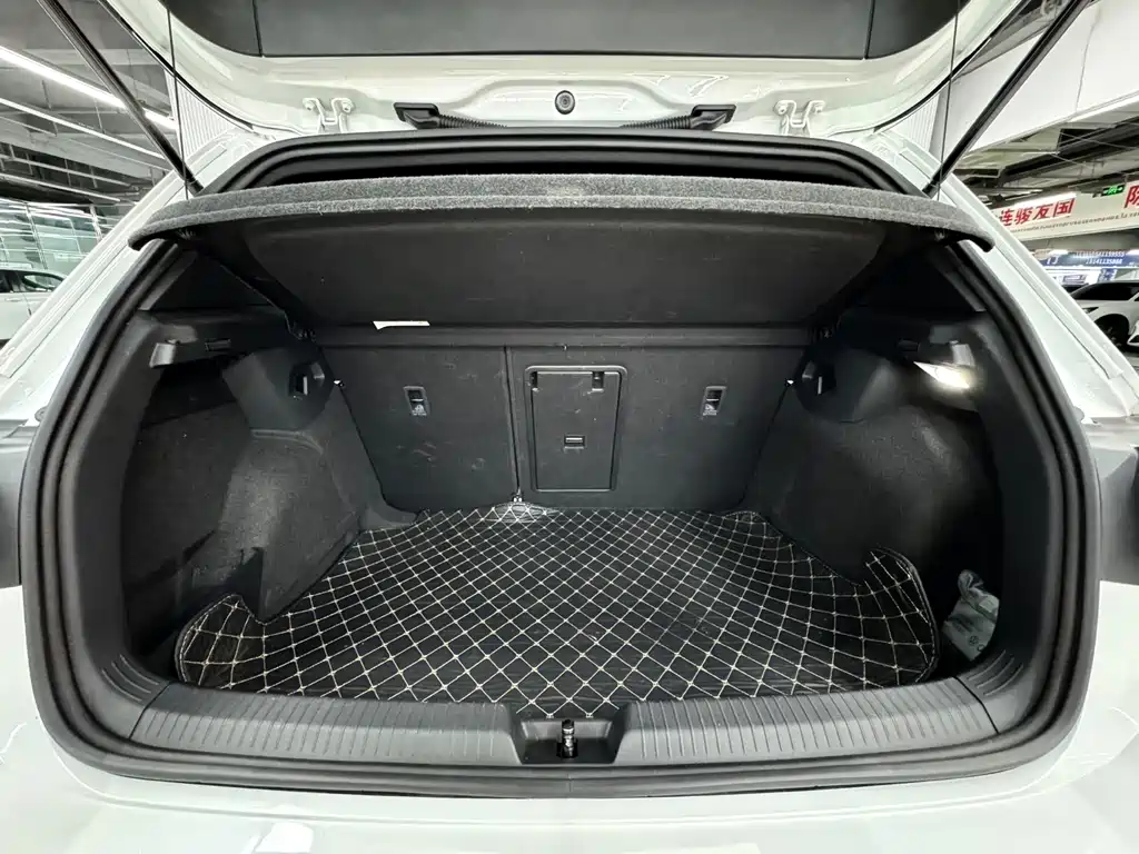 Volkswagen Golf — миниатюра 20