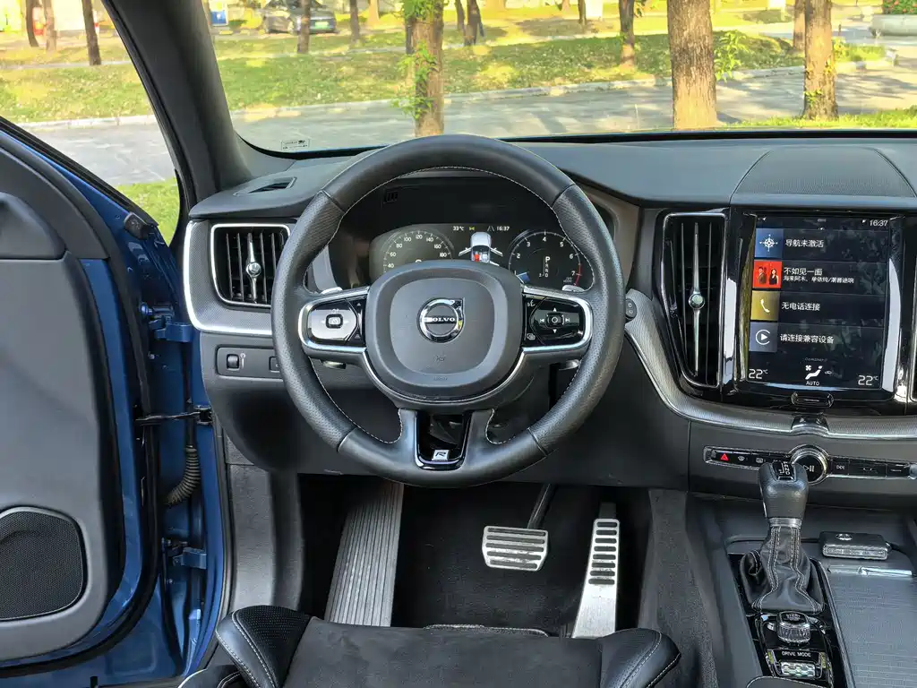 Volvo XC60 — миниатюра 8