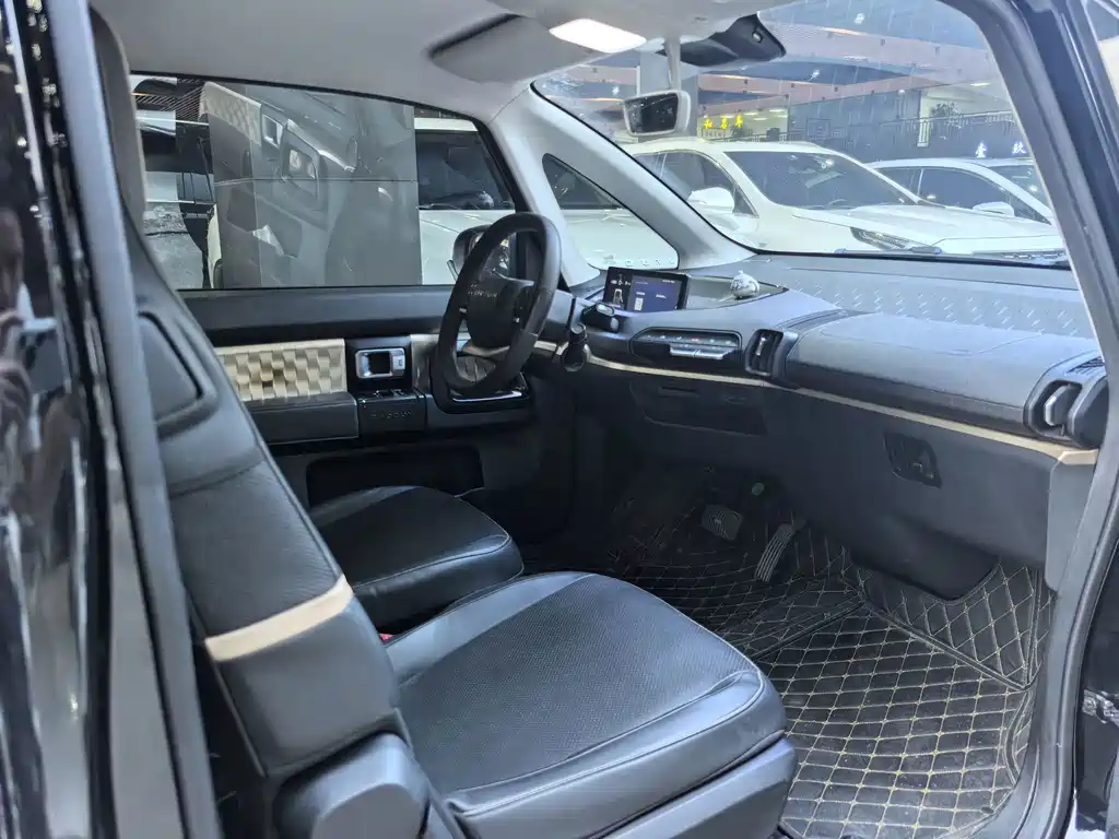 Baojun KiWi EV — миниатюра 8