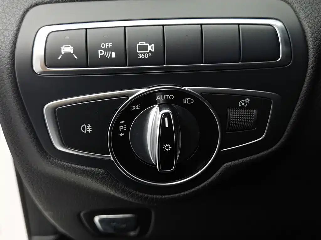 Mercedes-Benz GLC — миниатюра 21