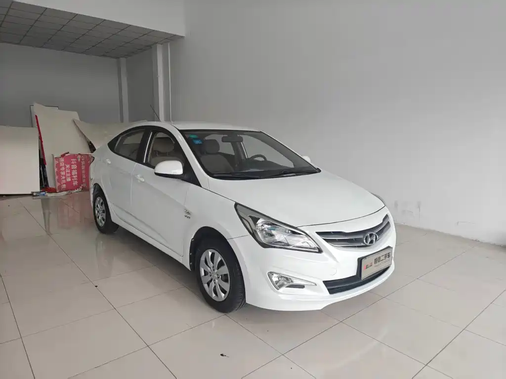 Hyundai Verna — миниатюра 3